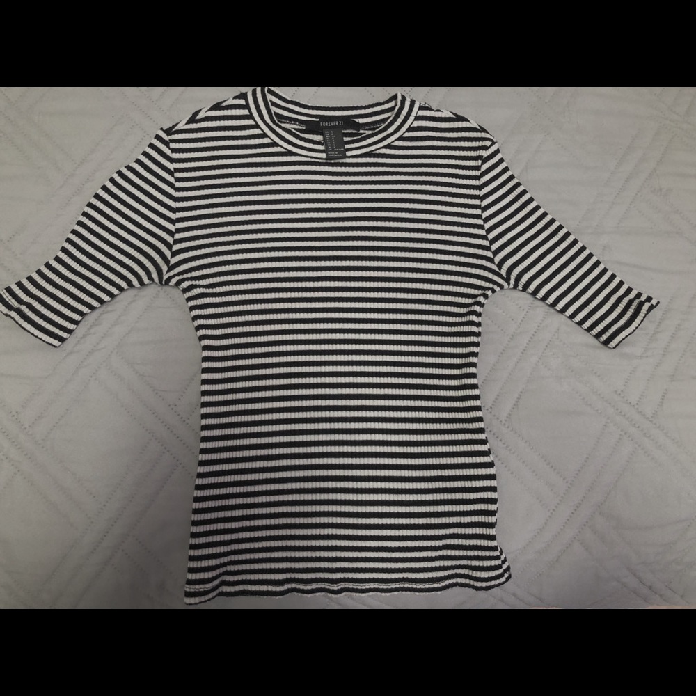 Womens fitted tee
